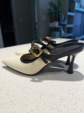 Cozy Island heels - GraceLithe Pointed Toe Heeled Mule